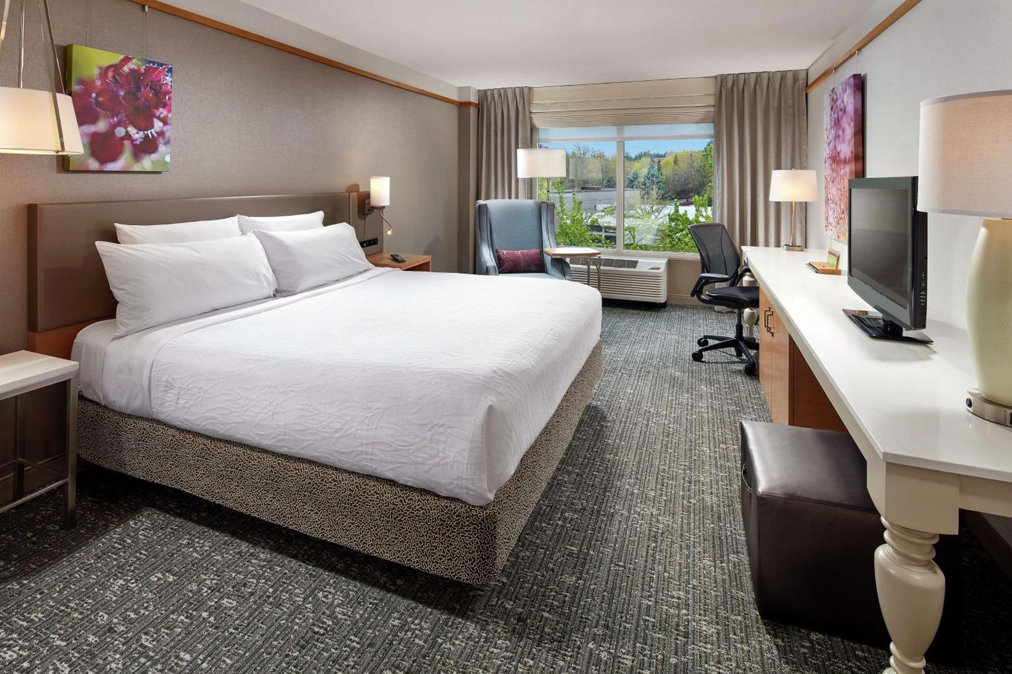 Hilton Garden Inn Portland Lake Oswego Exterior foto