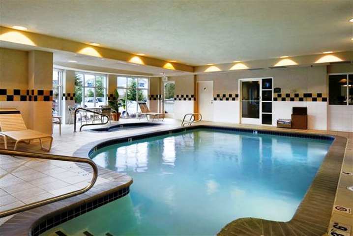 Hilton Garden Inn Portland Lake Oswego Exterior foto