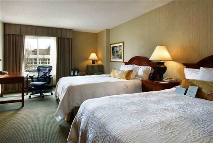Hilton Garden Inn Portland Lake Oswego Habitación foto